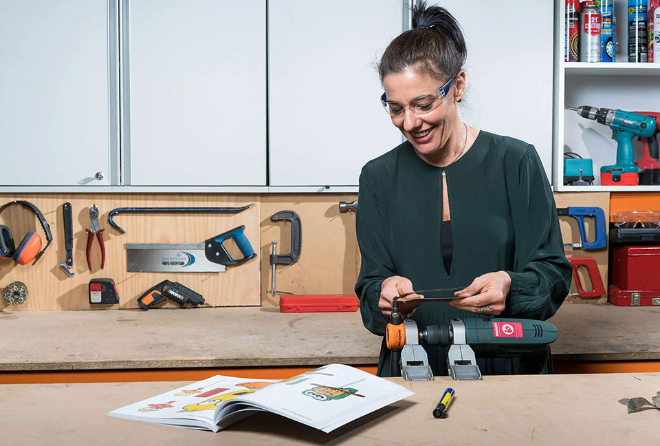 Professional Nibbler 4