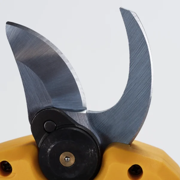 Kwikshear Cordless Pruning Shears Pro Package (2nd Battery Free) (4)